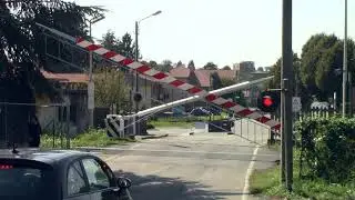 Triuggio (I) Passaggio a Livello // Level crossing //