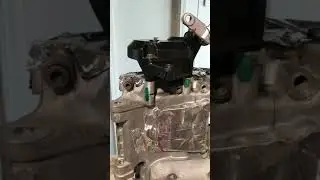 2006 GSXR 1000 broken case repair pieces