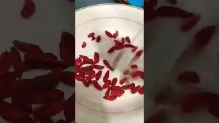 Wolfberry fruit #viralvideo #shortvideo #asmr #chineseberry#barbary #berry