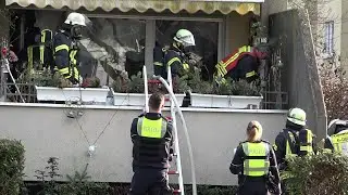 Balkonbrand nach Silvester l&ouml;st Feuerwehreinsatz aus - 1 Betroffene in Bonn-Limperich am 1.1.22