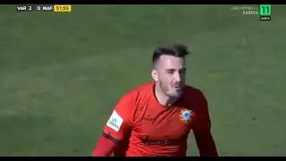 Guarda-redes do Varzim marca golo de baliza a baliza