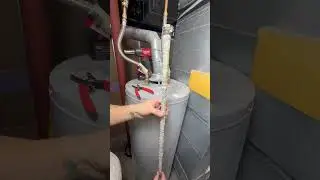 How to replace an anode rod. #plumbing #plumber #plumbingjob #anoderod #waterheater