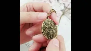 Oval Carved Flower Stripe Locket Pendant Necklace Women Vintage Ancient Brass