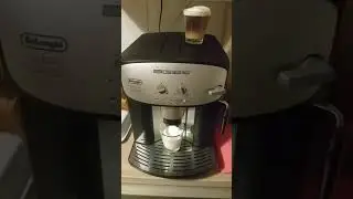 Cappuccino DeLonghi ESAM 2800 + Lavazza Crema e Aroma