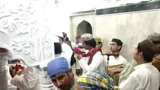 Gusl Mzaare Mubarak Hazrat Makhdoom Shah safi...