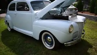 1941 Ford 2 Door Sedan