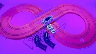Pista el&eacute;ctrica neon uv  hot wheels velocidad infinita