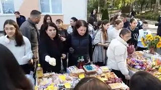 Toamna este o simfonie care pictează cartierul Botanica în mii de culori