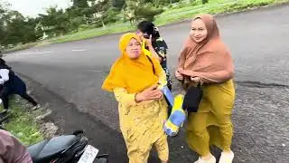 Surprise acara ulang tahun ibu Danton Aswan di Sofifi #ulangtahun #viral #heyrof #shorts #shortvideo