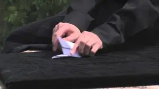 Stranglehold - How to fold a paper crane