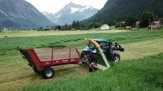 Farmers at work in Norway #farm #farmer #farming #farmers #tractor #tractorvideo #tractorlovers