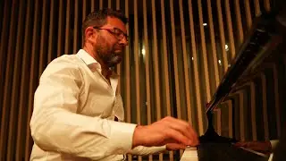 Tal Babitzky - Over the Sea (Live)