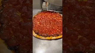 Pepperoni with unique black sauce 👌😋 #asmr #pizza #pizzalover #toronto