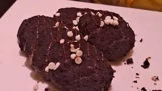 Dto na  tayo mag dinner ang dami Masasarap na food tara na dto na tayo