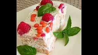 Tort fără coacere cu pișcoturi, chefir și fructe de pădure &ndash; desert ușor și sanatos #FaraCoacere
