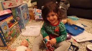 Bramty Giving Penelope ugly Christmas 🎄presents🎁 /Full Clip