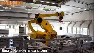 Robot with floor rail heat treatment automatic loading and unloading system video introduction