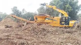 Vermeer tg5000 tub grinder  540-hp Caterpillar engine.
