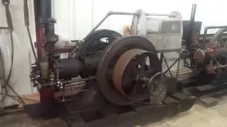 6 hp IHC Mogul throttle governed hit miss engine