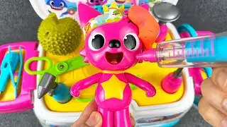 Pinkfong Hit by Falling Durian 🍈 Pinkfong Visits Doctor 🚑 Ambulance Playset ASMR | Toy Review
