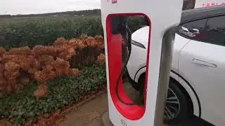 XPENG G6, Versuch am Tesla Supercharger zu laden. Spoiler: Ging nicht