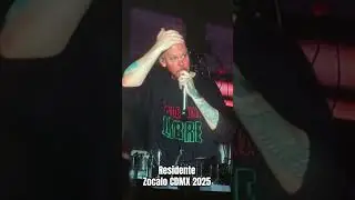 Residente da discurso sobre enfermedades mentales #residente #z&oacute;calocdmx #concierto #noestassolo
