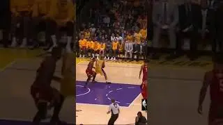 Kobe hoodwinks Lebron in the post with his footwork