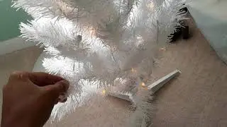 Winter wonder lane yuletide white pre lit 4ft incandescent chirstmas tree