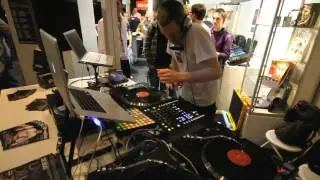 Musikmesse 2010: Jeff Milligan rocks 4 decks