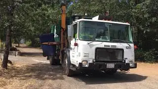 Waste Management WXLL Autocar Labrie Minimax Garbage Truck Pt. 1