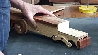Miniaturas: Trem em Madeira. Wood Train Model