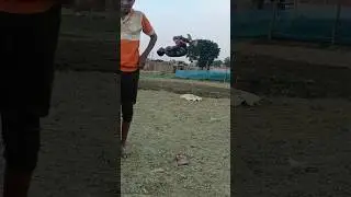 शौक है मारे 😎 #shorts #flips #gainer #webster #backflip #sideflip #stunts #amazing #street