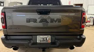 Моему Ram Rebel GT нужна новая информационно-развлекательная система! Это бракованный автомобиль?!