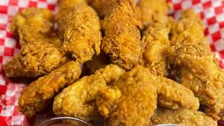 #Острые крылышки вкусно как в #KFC но готовлю дома / Spicy wings like KFC but I cook them at home.