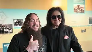 Gene Simmons of KISS vs tgb 1.17.26 Albuquerque Comic Con New Mexico USA The Ground Beneath Sucks 
