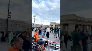 Satisfying spray painting video. Spray artist on streets