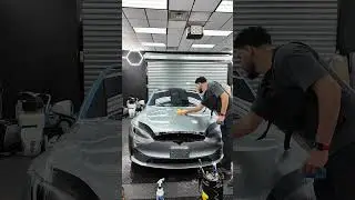 Tesla Model S in for front end Paint Protection Film (ppf) and ceramic coating 👌🏽