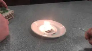 E&eth;li elds - s&uacute;refni - &THORN;rusk fr&aelig;&eth;slusetur -add oxygen to a candle