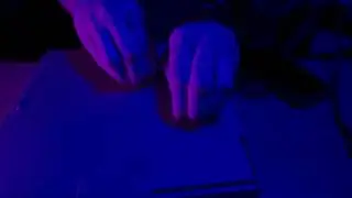 Circle Scratching on a pizza box #asmr - 2 Min Tingles