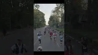 Runners on main road near start of 2025 UTMB Chiang Mai Thailand #shorts