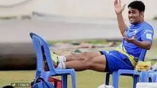 Csk fans || IPL 2009: Funny missed run-out