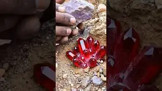 OMG 😱 I found a red crystal stone 💎 #gemstones #crystals #diamond #gold #jade #agate
