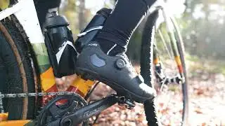 Lake Cycling Shoes: MX333