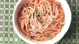 Spaghetti in simple sauce-basic tomato spaghetti recipe-quick dinner recipe-pasta simple healthy