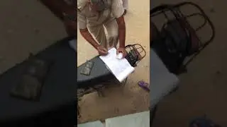 Safidon di honest police khadi bike da chalan katde hoyee salam a ena nu......