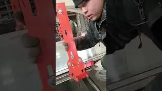 Connection of machine assembly-Programmed Control Band Saw Cutting Machine