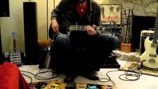 Bruce Kulick shows his Lava Cable wired rig