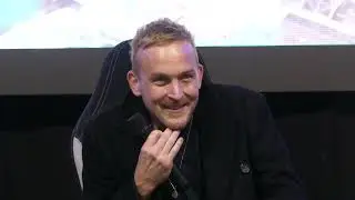 Paris Manga & Sci fi 2022 - panel Gotham Robin Lord Taylor