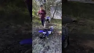 Coolest kid 😎 #kidswhoride #dirtbikes #dirtbikelife #electricdirtbike #coolkid #playoutside #shorts