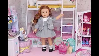 American Girl Packing Back To School Bags and Lockers